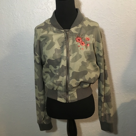 Ashley Camoflague Jacket - Picture 2 of 3